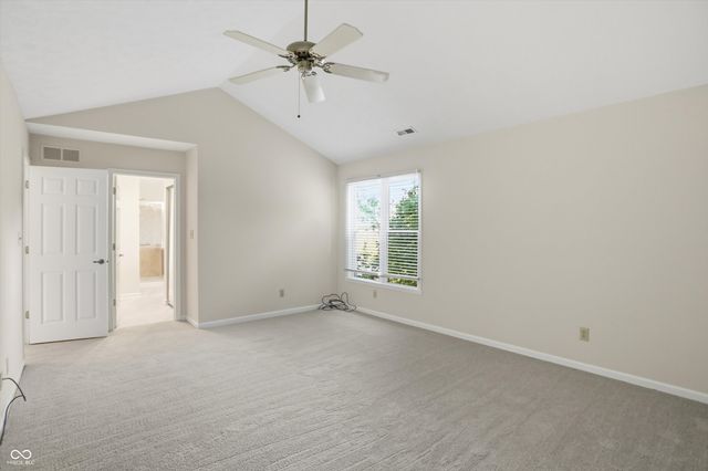 8942 Pine Tree Boulevard, Indianapolis, IN 46256