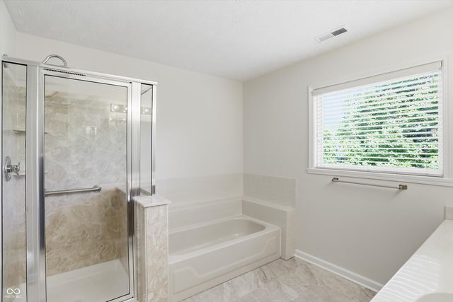 8942 Pine Tree Boulevard, Indianapolis, IN 46256
