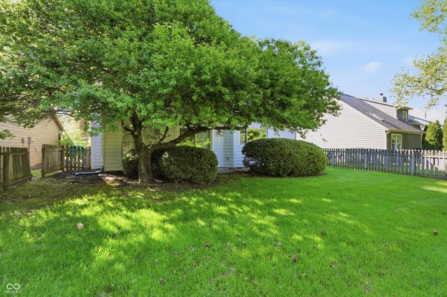 8942 Pine Tree Boulevard, Indianapolis, IN 46256