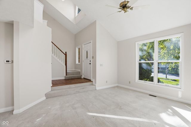 8942 Pine Tree Boulevard, Indianapolis, IN 46256