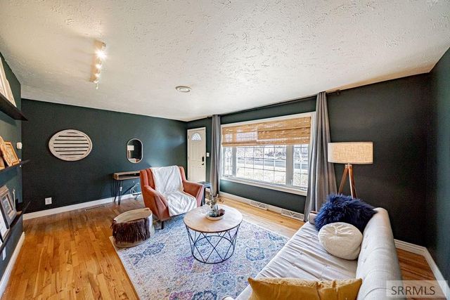 1960 Bittern Drive, Ammon, ID 83406