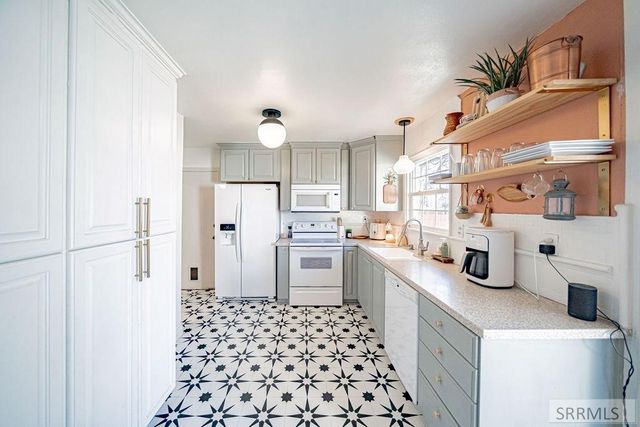 1960 Bittern Drive, Ammon, ID 83406