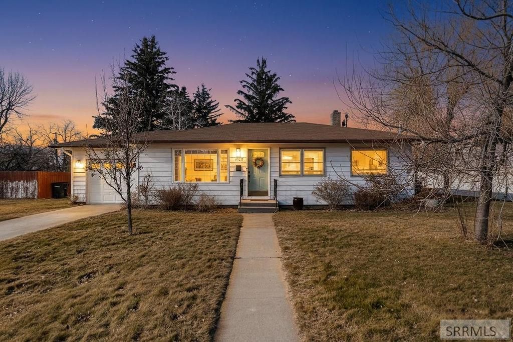 1960 Bittern Drive, Ammon, ID 83406