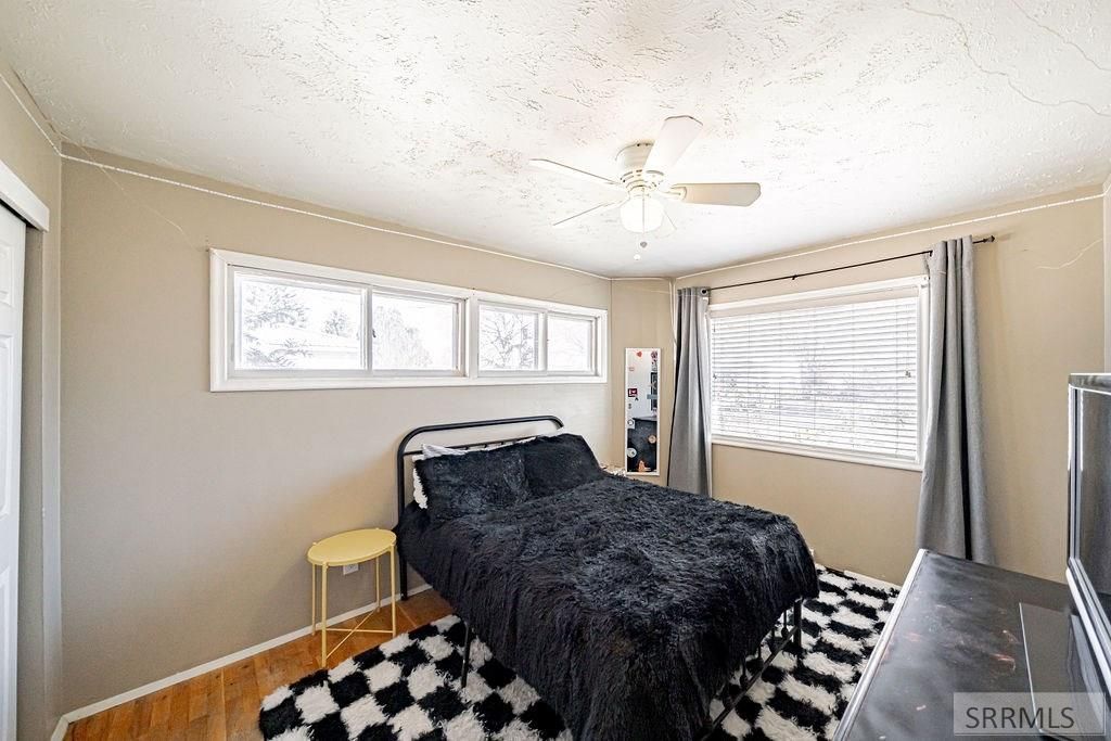 Image 33 of property listing at 1960 Bittern Drive, Ammon, ID 83406