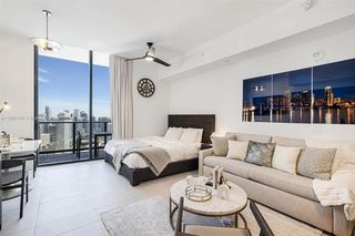 159 NE 6th St 5106, Miami, FL 33132
