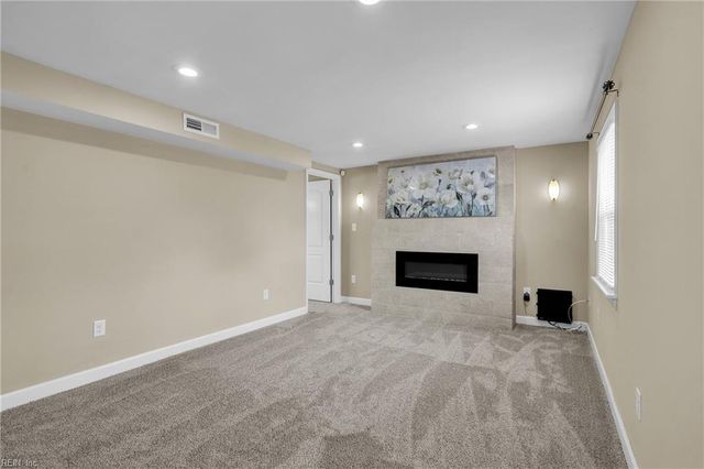 819 Headrow TER, Hampton, VA 23666