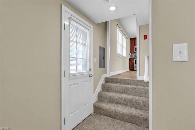 819 Headrow TER, Hampton, VA 23666