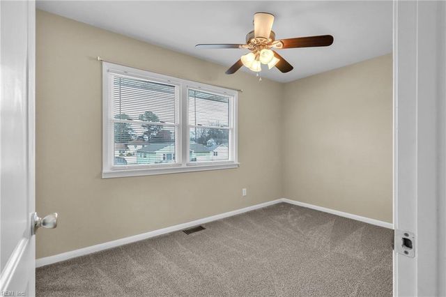 819 Headrow TER, Hampton, VA 23666