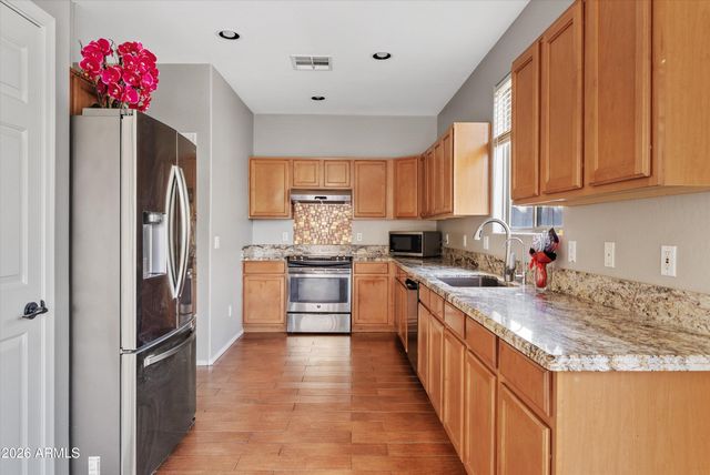 1231 S AMBER Street, Chandler, AZ 85286