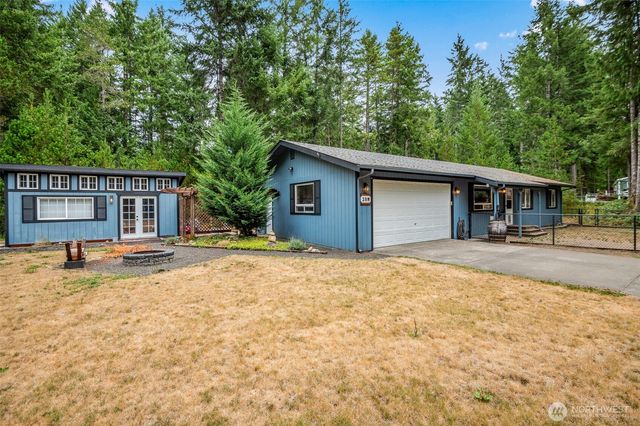 20 N Buckhorn Court, Hoodsport, WA 98548