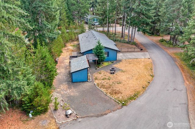 20 N Buckhorn Court, Hoodsport, WA 98548