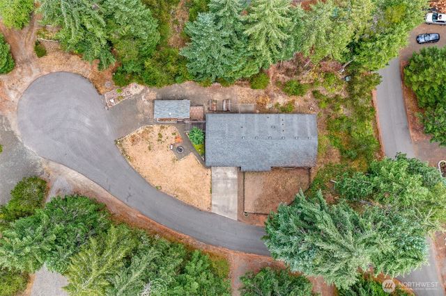 20 N Buckhorn Court, Hoodsport, WA 98548