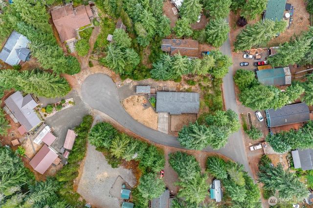 20 N Buckhorn Court, Hoodsport, WA 98548