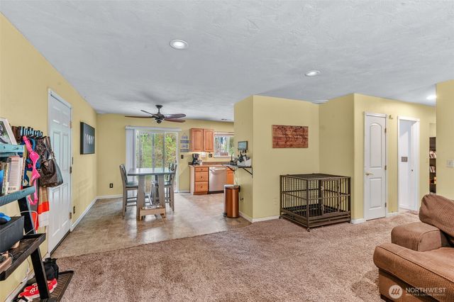 20 N Buckhorn Court, Hoodsport, WA 98548