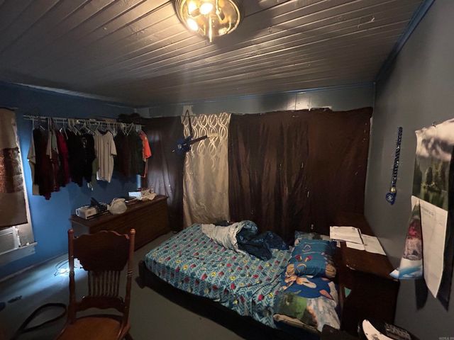 220 E Cross St, De Witt, AR 72042