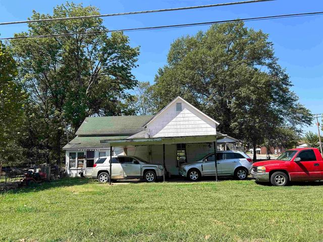 220 E Cross St, De Witt, AR 72042