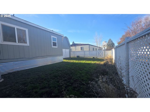 1500 S COLUMBUS Ave 38, Goldendale, WA 98620