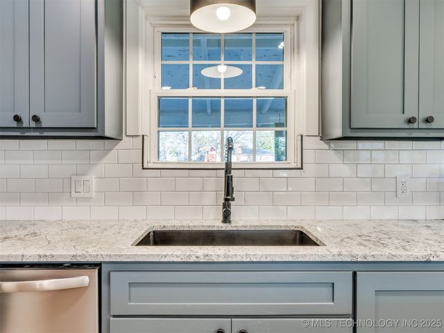 1331 S 101st Avenue, Tulsa, OK 74137