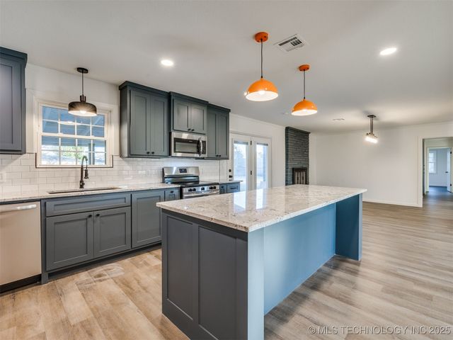 1331 S 101st Avenue, Tulsa, OK 74137