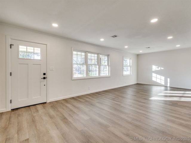 1331 S 101st Avenue, Tulsa, OK 74137