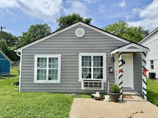 1812 13th St, E, Chattanooga, TN 37404