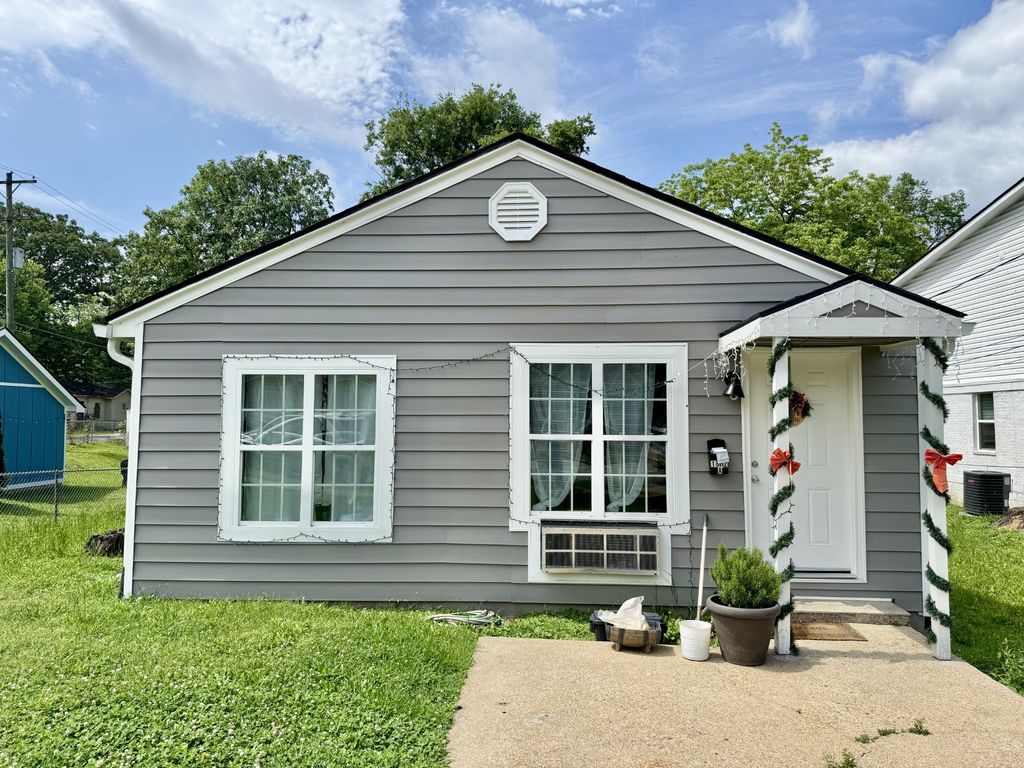 1812 13th St, E, Chattanooga, TN 37404