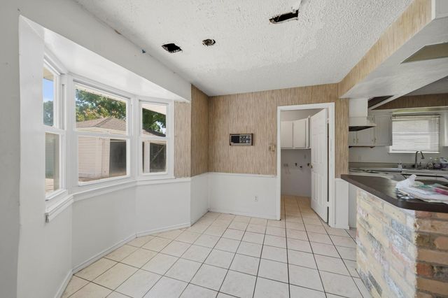 12211 Level Run Street, Meadows Place, TX 77477