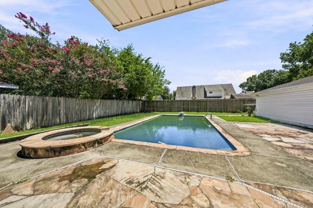 12211 Level Run Street, Meadows Place, TX 77477