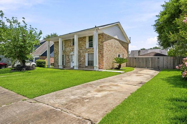 12211 Level Run Street, Meadows Place, TX 77477