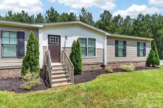 609 Edwards Road, Fort Lawn, SC 29714
