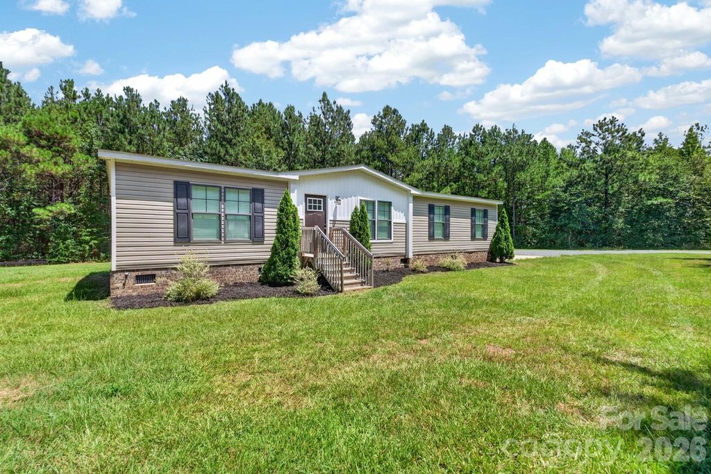 609 Edwards Road, Fort Lawn, SC 29714
