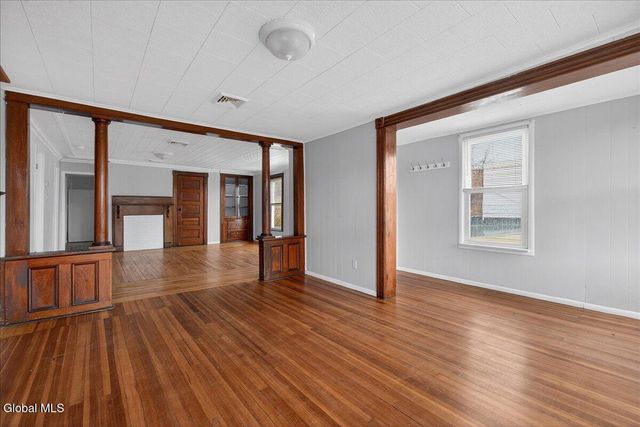 1266 5th Avenue, Troy, NY 12180