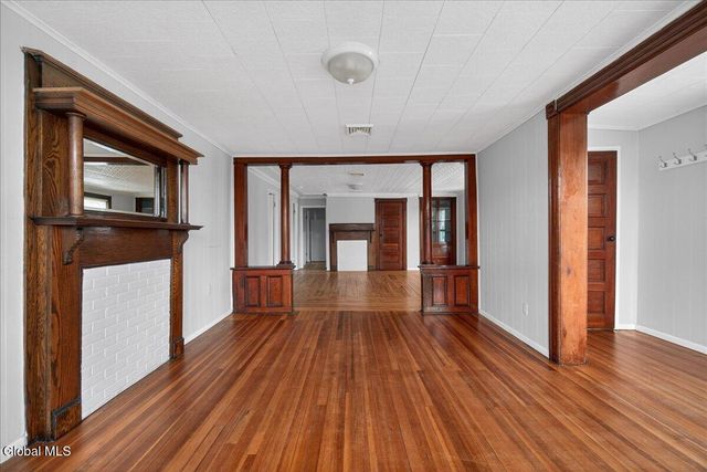 1266 5th Avenue, Troy, NY 12180