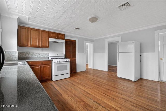 1266 5th Avenue, Troy, NY 12180