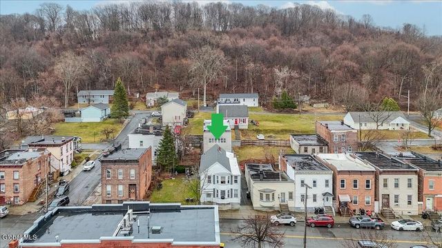 1266 5th Avenue, Troy, NY 12180