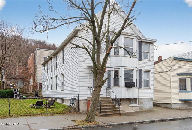 1266 5th Avenue, Troy, NY 12180