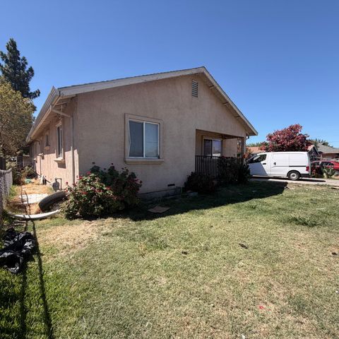 2032 E 9th St, Stockton, CA 95206