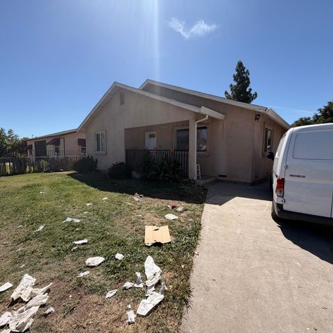 2032 E 9th St, Stockton, CA 95206