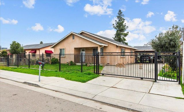 2032 E 9th St, Stockton, CA 95206