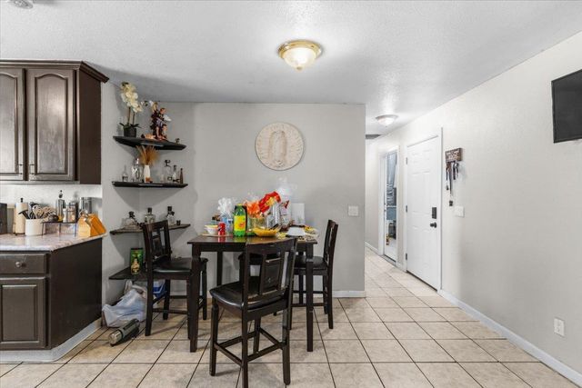 2032 E 9th St, Stockton, CA 95206