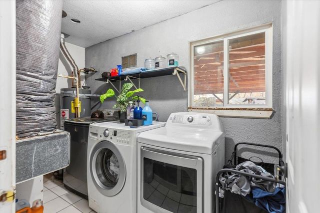 2032 E 9th St, Stockton, CA 95206