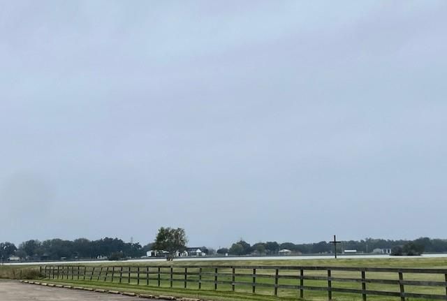 218 Cattle Drive Trail, Angleton, TX 77515