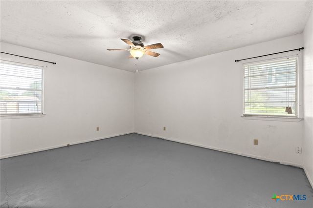 405 Carothers Street, Copperas Cove, TX 76522