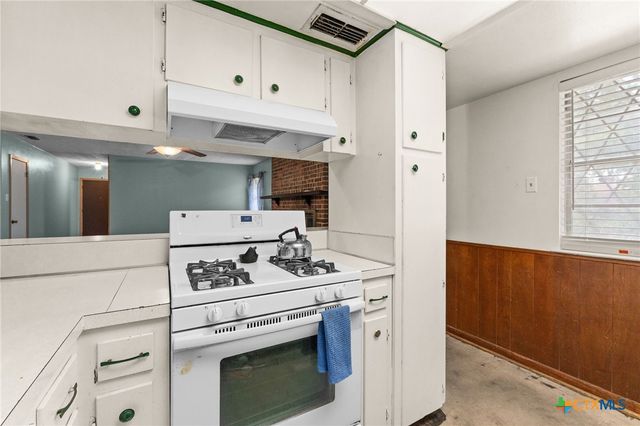 405 Carothers Street, Copperas Cove, TX 76522