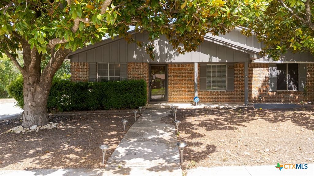 405 Carothers Street, Copperas Cove, TX 76522