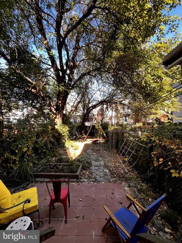 5231 WALNUT ST, Philadelphia, PA 19139