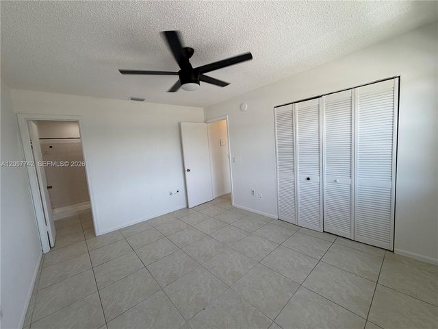 411 NW 100th Place 201, Pembroke Pines, FL 33024