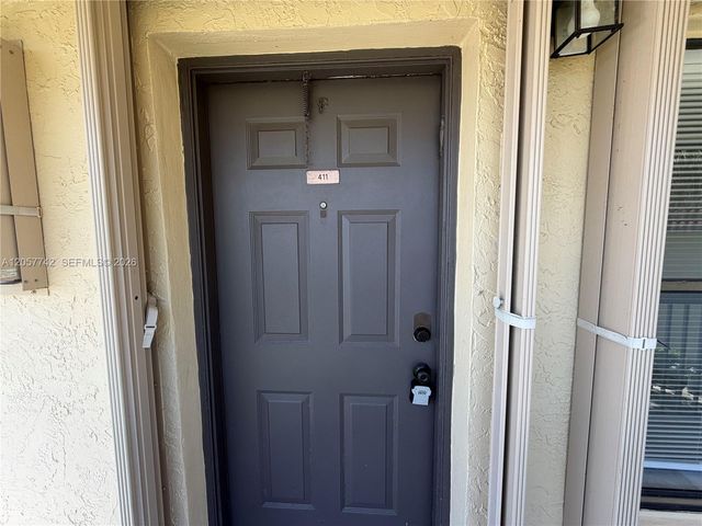 411 NW 100th Place 201, Pembroke Pines, FL 33024