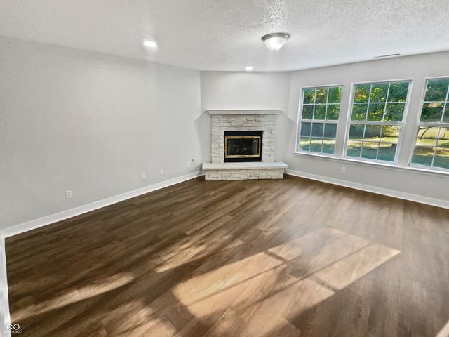 4905 Flame Way, Indianapolis, IN 46254