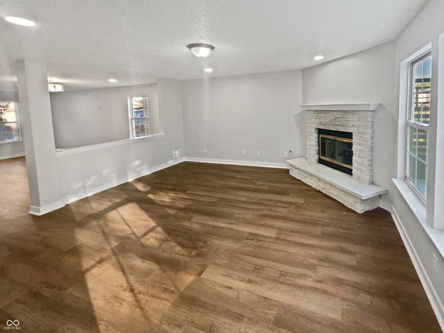 4905 Flame Way, Indianapolis, IN 46254